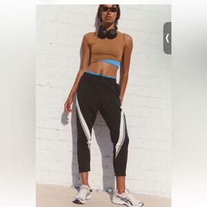 NWT FREE PEOPLE RUN WILD PANTS